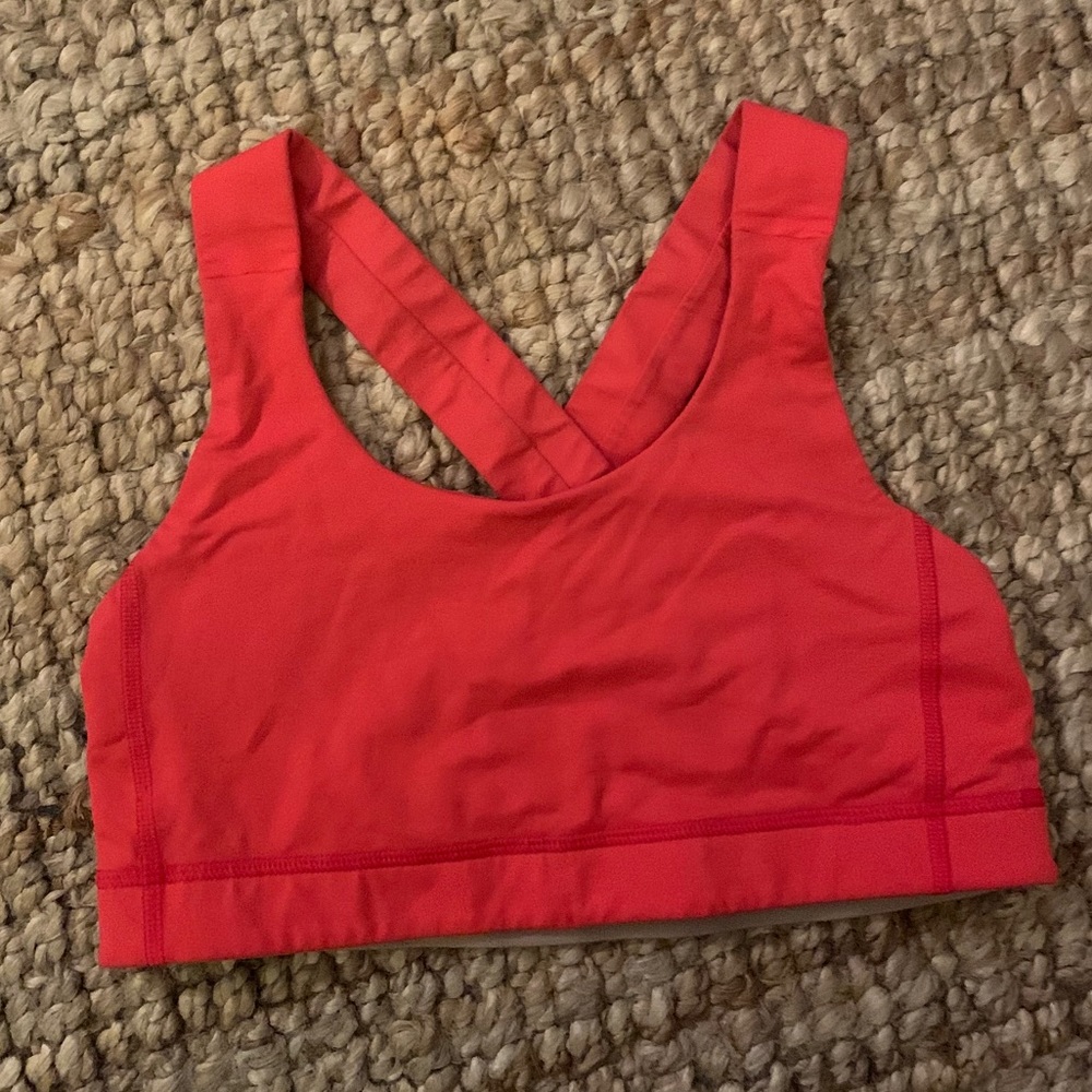 Lululemon sports bra